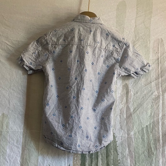 Quiksilver Boys Short Sleeve Button Down 🌵small - Picture 5 of 7